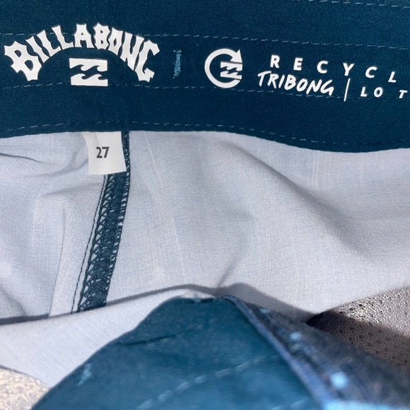 NWT Billabong boardshorts - Picture 3 of 4